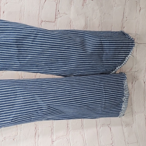 Judy Blue Blue & White Striped Super Flare Raw Hem Jeans Womens Size 16W - Picture 8 of 16